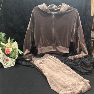 Aeropostale Velvet Pants and Hooded Zipper Jacket in Brown